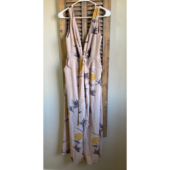 White Closet jumpsuit - Picture 2 of 6